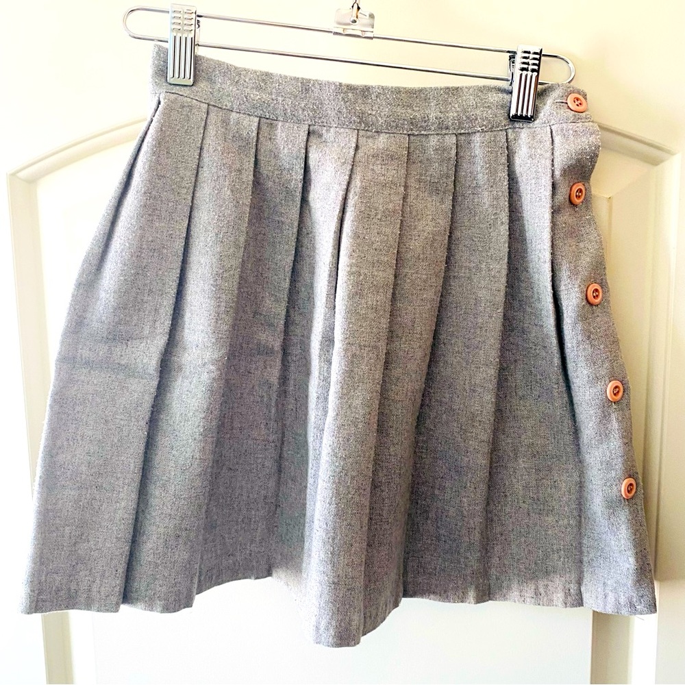 Vintage girls’ skirt, pleated, grey, 6X, 1980’s